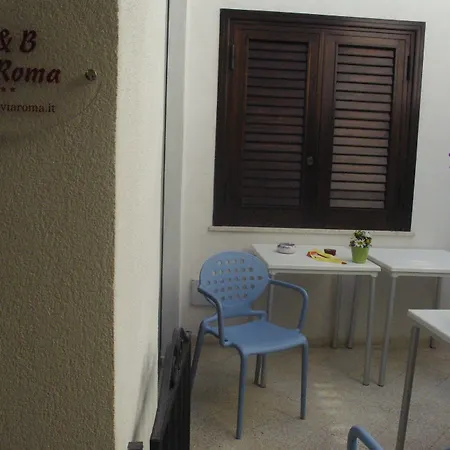 Via Roma 3*